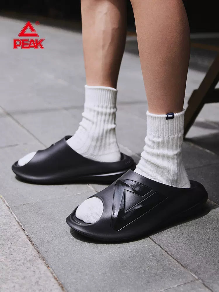 Peak Taichi Fat Slippers - Black